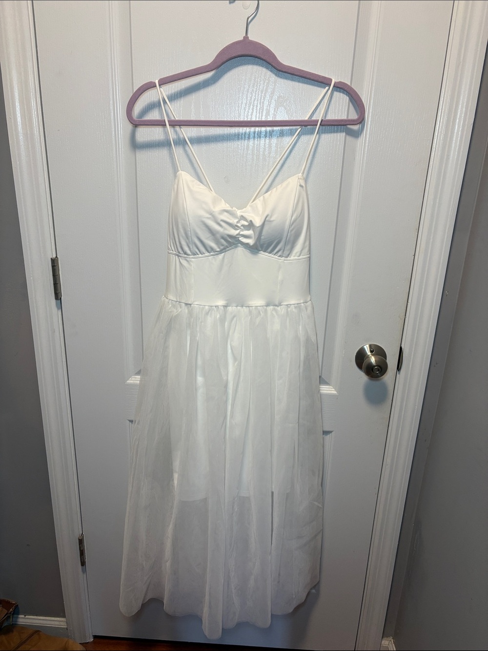 HALARA White Spaghetti-Strap Chiffon Midi Dress